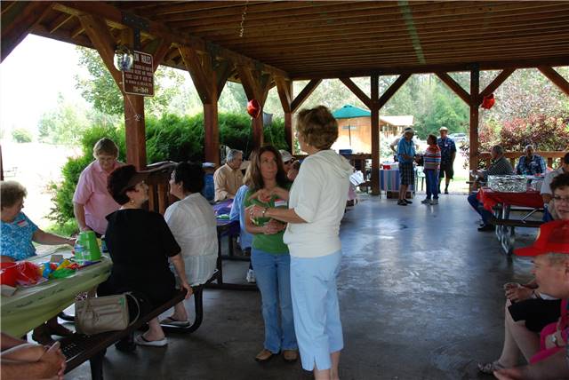 2010 Picnic a_010.jpg