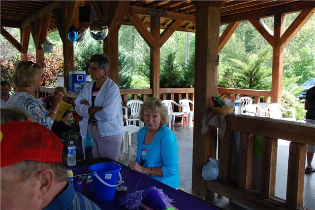 2010 Picnic a_020.jpg