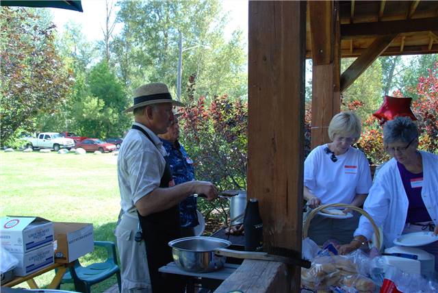 2010 Picnic a_040.jpg