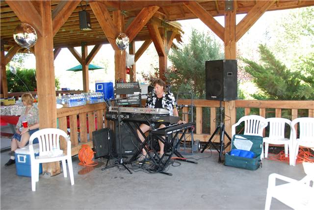 2010 Picnic a_074.jpg